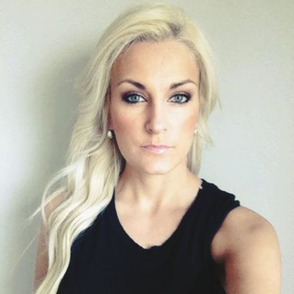 Meet your Posher, Viviane